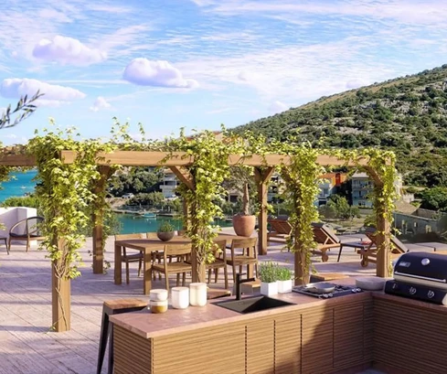 Freistehendes Haus mit Pool in Rogoznica zu verkaufen in Kroatien