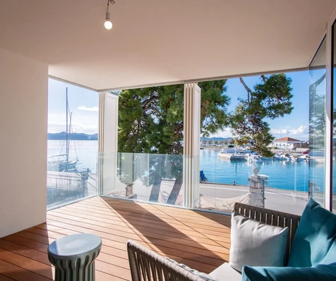 Villa de lujo frente al mar en venta en Zadar, Croacia