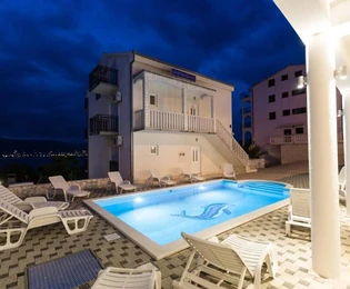 Apartment building with sea view for sale in Croatia