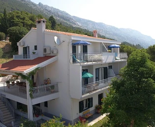 Palazzina in vendita a Omiš Marušići in Croazia