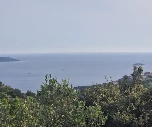 Marina, Vinišće, building plot 1006 m2, sea view, ideal for a villa