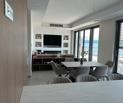 Villa moderna con vistas panorámicas al mar en venta en Croacia