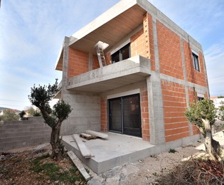 Doppelhaushälfte in Vodice zu verkaufen