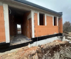 Porečben tengerre néző, medencés villa eladó Horvátországban