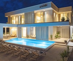 Villa de luxe indépendante près de la marina de Sukošan
