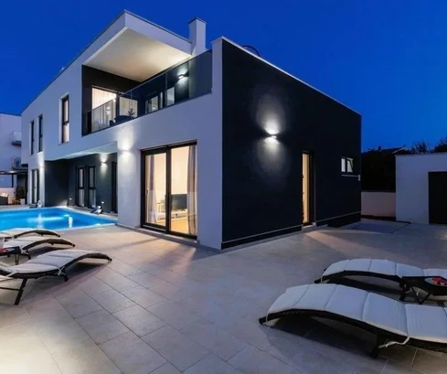 Exclusive villa with pool, Istria, Pula