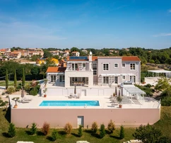 Istrie, Svetvinčenat: Stylová vila s bazénem a zahradou