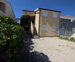 Prízemný dvojdom pri mori len pár krokov od pláže vo Vire