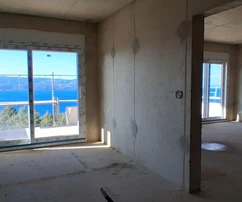 Omiš, třípokojový byt v novostavbě na klidném místě obklopeném zelení, 83,53 m²