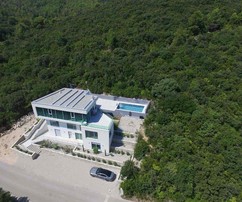 Villa de luxe moderne à Korčula – tranquillité, design et vues imprenables sur la mer