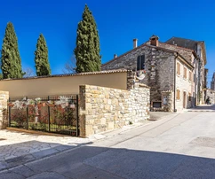 Istrie, Buje – Maison en pierre rénovée avec jardin