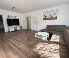 Maison moderne de plain-pied avec piscine à vendre à Brtonigla en Croatie