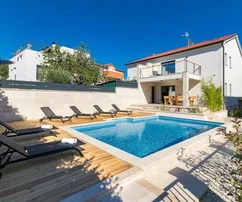 Moderní vila s bazénem blízko moře, Istrie, Ližnjan