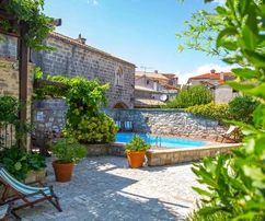 Stria, Gračišće - Trois maisons historiques en pierre avec piscine au cœur de la vieille ville