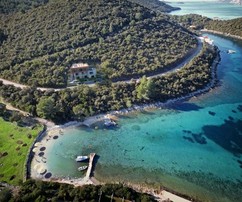 Moderná luxusná vila na Korčule – pokoj, dizajn a ohromujúce výhľady na more