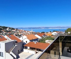 Appartement moderne de 2 chambres à coucher avec vue sur la mer à Brac