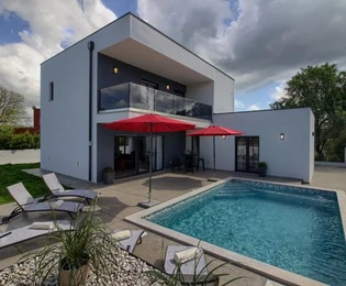 Istria, Ližnjan, Villa moderna con piscina e vista panoramica