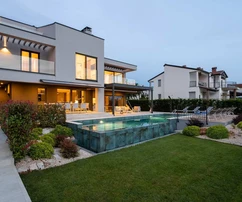 Istria, Poreč: Villa moderna con piscina vicino al mare