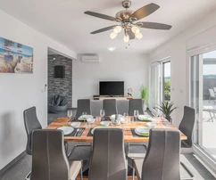 Spacious villa for sale near the sea in Medulin in Croatia