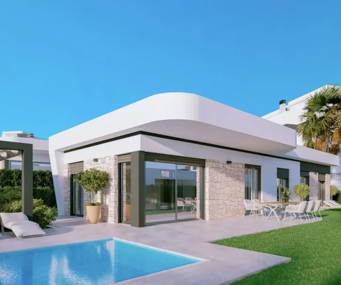 Contemporary villas with sea views in Sierra Cortina