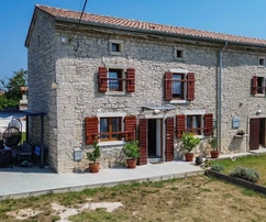 Istria, Svetvinčenat: Casa de piedra con piscina