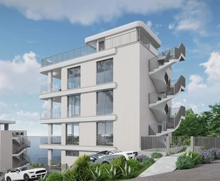 Trogir, spacious three-bedroom apartment near the beach, second floor