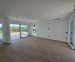 Zadar, Petrčane, penthouse s strešnou terasou a výhľadom na more