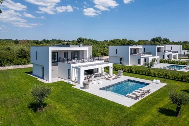 Villa di lusso in vendita a Svetvinčenat in Croazia