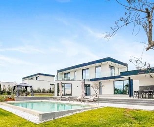 Istra, Kaštelir: Luksuzna vila s pogledom na more