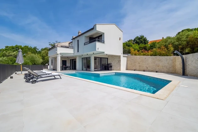 NEW MEDITERRANEAN VILLA WITH POOL AND PANORAMIC SEA VIEW, IN QUIET LOCATION!