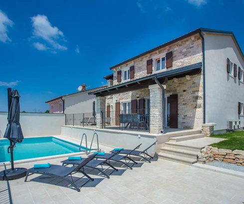 Casa de lujo con vistas panorámicas en venta en Croacia