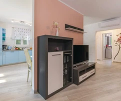 Rovinjban tengerhez közeli otthon várja új tulajdonosát Horvátországban