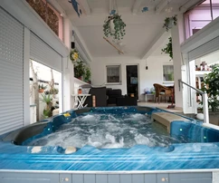 Przestronny dom na sprzedaż na wyspie Vir w Chorwacji