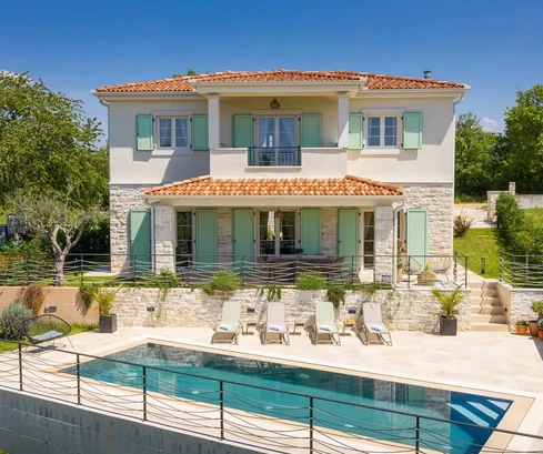 Istrie, Višnjan, ohromující vila s panoramatickým výhledem na přírodu na prodej