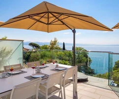 EXKLUZIVNÍ APARTMÁN, NA KLIDNÉM MÍSTĚ, 50 M OD MOŘE!