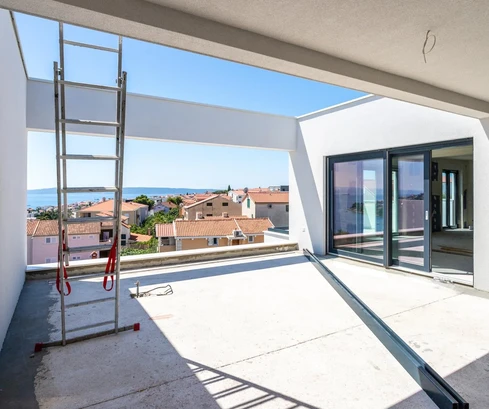 Penthouse in Okrug Gornji mit Meerblick zu verkaufen in Kroatien