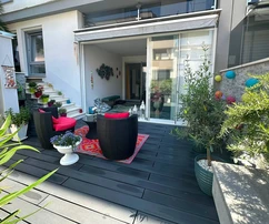 Njivice - appartement avec jardin près de la mer
