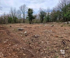 Istrie, Heraki – Prémiový stavební pozemek poblíž Rovinji a Poreče