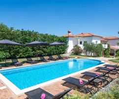 Istria, Rakalj: Villa de lujo con piscina y jardín