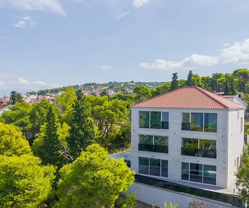 Elegante villa in vendita a Postira sull'isola di Brač in Croazia