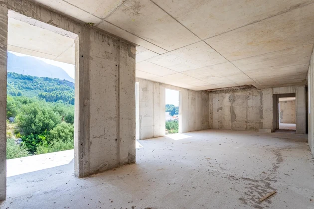 Makarska, Tučepi, apartamento dúplex de tres habitaciones en una nueva promoción moderna