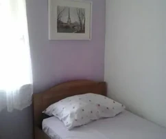 K. Kambelovac, apartamento de tres habitaciones de 65 m2 en el centro de la ciudad, a 50 m del mar, 3er piso