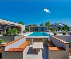 Istrie, Marčana : Nouvelle résidence et maison de vacances avec piscine