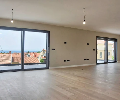 Penthouse for sale in the heart of Poreč with a view in Croatia