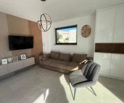 Moderne ebenerdige Villa mit Pool in Labin zu verkaufen in Kroatien