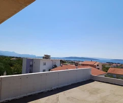 K. Stari, detached house 238 m2 with swimming pool and garden 400 m2