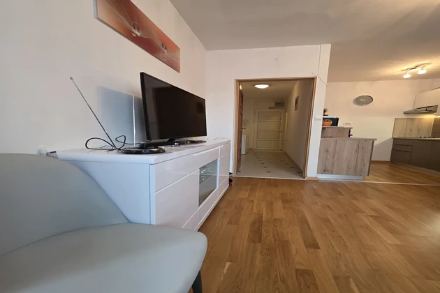 Wyremontowane mieszkanie w sercu Zadaru - idealna lokalizacja!