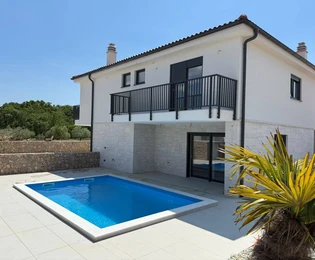 Malinska - Maison jumelée avec piscine, à 150 m de la mer