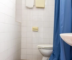 Kamena kuća na prodaju u centru Primoštena