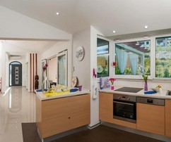 Luxusní vila v Rogoznici s bazénem a výhledem na moře